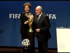 Dilma Rousseff afirma que construir estádios é relativamente simples