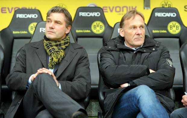 Michael Zorc e Hans-Joachim Watzke diretor Borussia Dortmund (Foto: AFP)