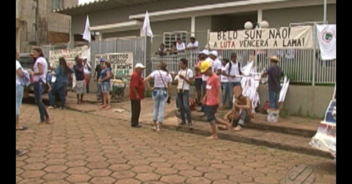 Manifestantes desocupam prédio da Casa de Governo, em Altamira - Globo.com