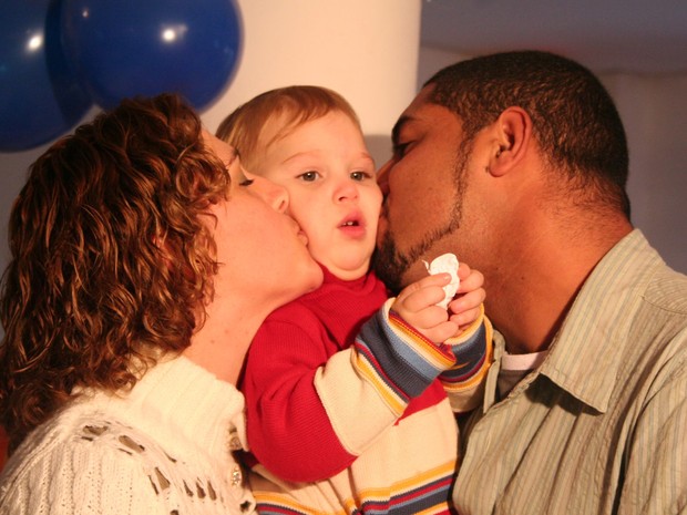 Fernanda e Marcos perderam o filho Vitor quando a criana tinha seis anos de idade (Foto: Fernanda dos Santos Rodrigues/Arquivo pessoal)