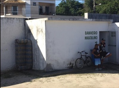 Banheiro no estádio do Boavista (Foto: Reprodução Twitter)