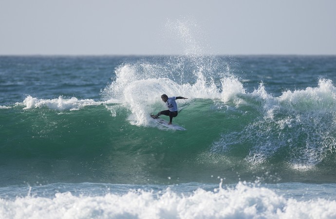 Tomas Hermes em ação na etapa de Jeffreys Bay pelo Mundial de Surfe 2015 (Foto: Divulgação / WSL) Tomas Hermes em ação na etapa de Jeffreys Bay pelo Mundial de Surfe 2015 (Foto: Divulgação / WSL)