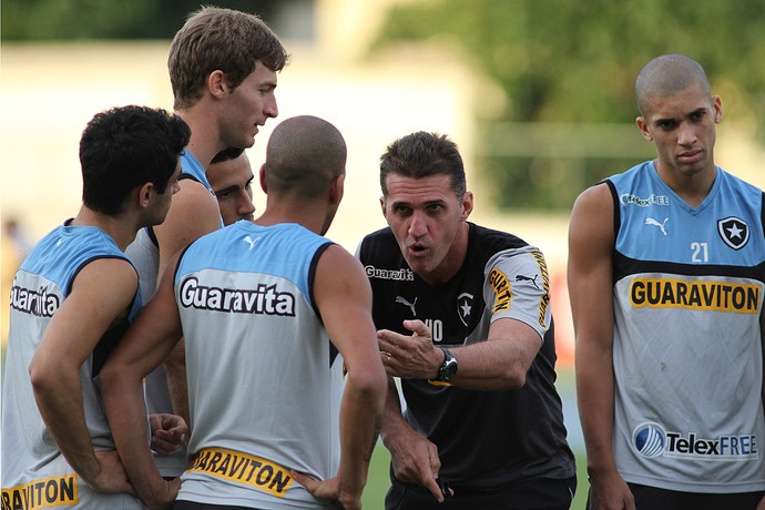 Vagner Mancini treino do Botafogo (Foto: Vitor Silva / SSPress)