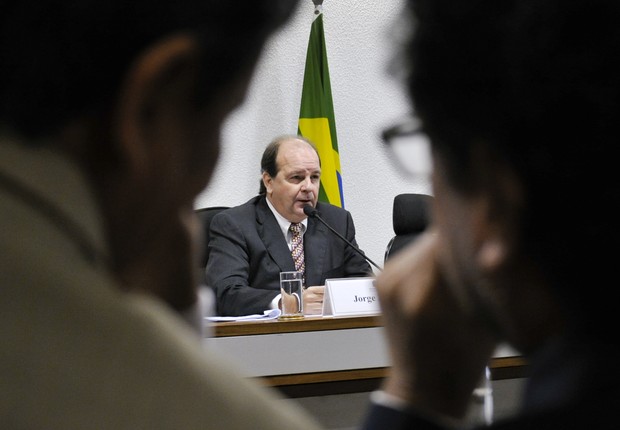 O então diretor da Petrobras Jorge Zelada depõe na CPI do Senado que investiga desvios na estatal em 2015 (Foto: Geraldo Magela/Agência Senado)