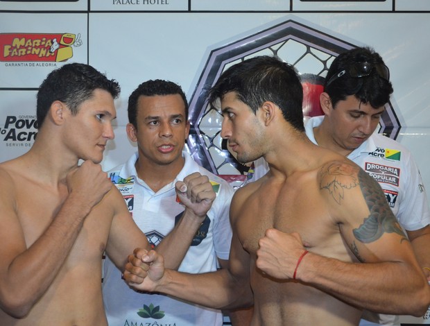 Deroci (dir.) e Jesus Ocampos (esq.) farão a luta principal (Foto: Diego Torres)