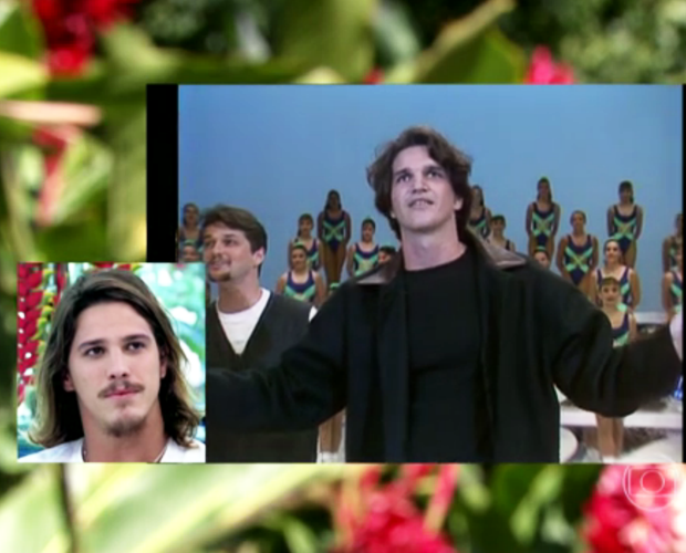 Rômulo assiste pela primeia vez o pai cantando no Domingão do Faustão (Foto: TV Globo)