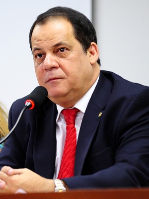 O depuado Carlos Alberto Leréia (PSDB-GO), em sessão da Comissão de Legislação Participativa (Foto: Gustavo Lima/Ag. Câmara)