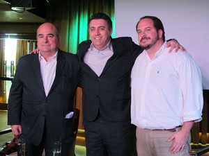  Antonio Diez, vice-presidente da Pullmantur, Alexandre Zachello e José Maruilson (Foto: Mariane Rossi/G1)