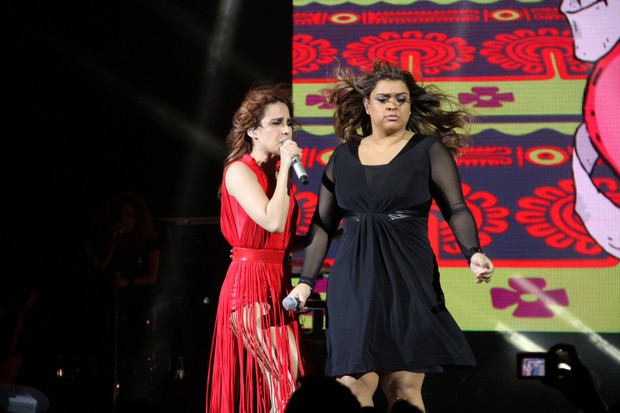 Wanessa e Preta Gil cantam juntas em show no Rio (Foto: Thyago Andrade / FotoRioNews)