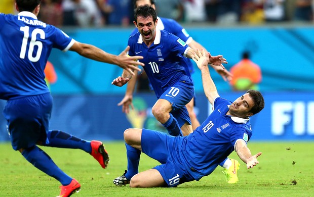 Sokratis Papastathopoulos gol jogo Costa Rica x Grécia (Foto: Getty Images)