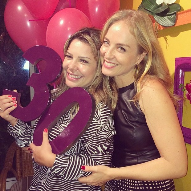 Fernanda Souza e Angélica no aniversário da atriz no Rio (Foto: Instagram/ Reprodução)
