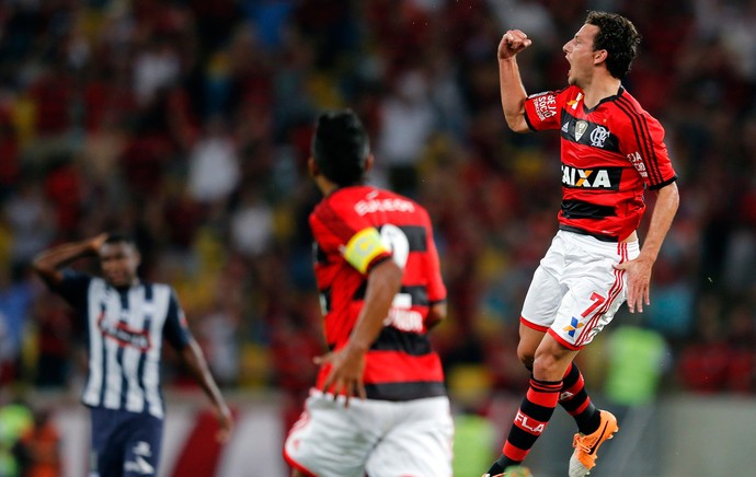 Elano gol, Flamengo x Emelec (Foto: Reuters)