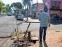 População reclama de buraco aberto em tampa de empresa de telefonia População reclama de buraco aberto em tampa de empresa de telefonia
