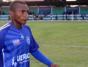 Fabinho cobrança de pênalti - Parnahyba x Barras (Foto: Josiel Martins)