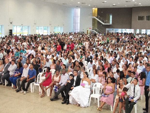 Casamento comunitÃ¡rio foi realizado sÃ¡bado (9), no Centro de ConvenÃ§Ãµes da UFMA (Foto: FabrÃ­cio Cunha / O Estado)