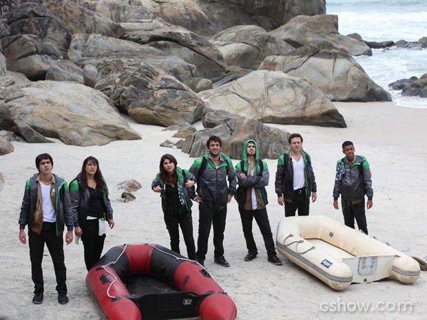 Candidatos chegam à praia para mais um desafio! (Foto: Carol Caminha/TV Globo)