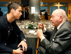 Cristiano Ronaldo Di Stéfano Real Madrid (Foto: Reprodução / Site Oficial)
