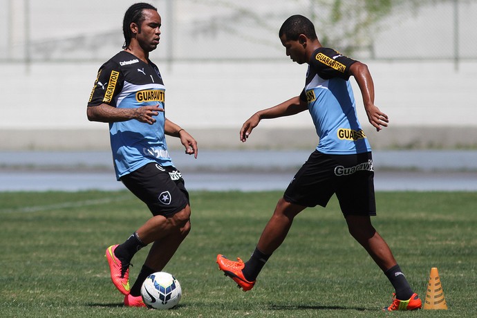 carlos alberto fabiano botafogo (Foto: Vitor Silva/SS Press) carlos alberto fabiano botafogo (Foto: Vitor Silva/SS Press)