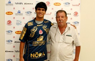 Penapolense escalou Matheus Índio irregular contra Corinthians e Ituano