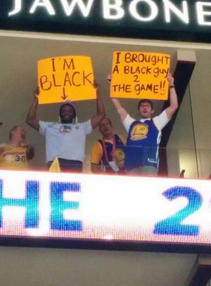 Torcedores do Clippers ironizam ato de racismo de Sterling (Foto: Reprodução Facebook)