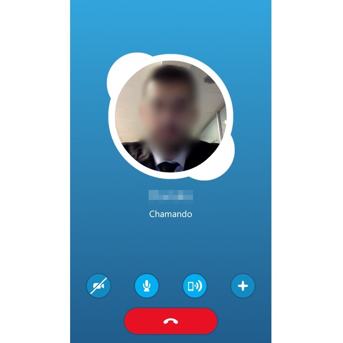 Skype permite fazer ligações locais e internacionais (Foto: Reprodução/Lívia Dâmaso)