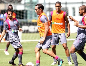 Edmundo no treino do Vasco (Foto: Marcelo Sadio / Site Oficial do Vasco da Gama)