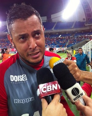 Fernando Henrique - goleiro do América-RN (Foto: Augusto Gomes/GloboEsporte.com)