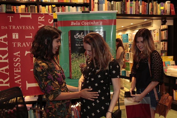 Lançamento do livro de Bela Gil (Foto: Isac Luz / EGO)