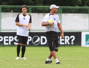 Sérgio Soares comanda último treino antes de viagem a Natal (Foto: Foto: Divulgação/Cearasc.com)