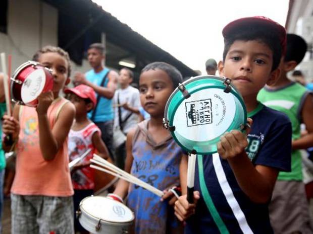 Ritmistas do Grêmio Recreativo Crias do Curro Velho têm entre 5 e 18 anos. (Foto: Divulgação/Agência Pará)