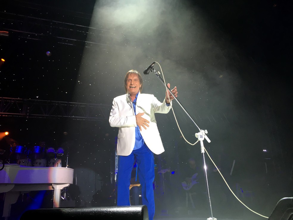 Roberto Carlos se apresentou em Presidente Prudente nesta quinta-feira (30) (Foto: Heloise Hamada/G1)