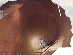 Túnel foi encontrado na noite desta quarta (6) (Foto: Divulgação/Coape)