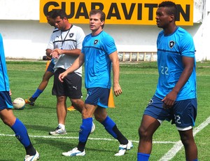 Tulio no treino do Botafogo (Foto: Thiago Lima / Globoesporte.com)