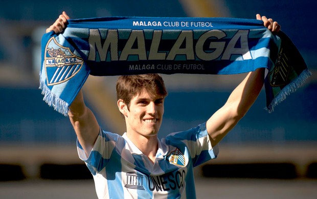 Lucas Piazon apresentado no Málaga (Foto: AFP)