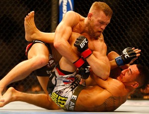 Conor McGregor Max Holloway ufc fight night (Foto: Agência Getty Images)