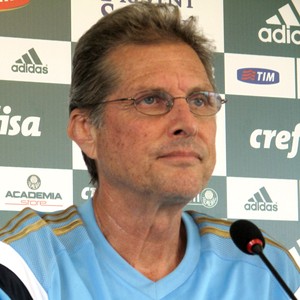 Oswaldo prega cautela com Gabriel Jesus e espera por Valdivia