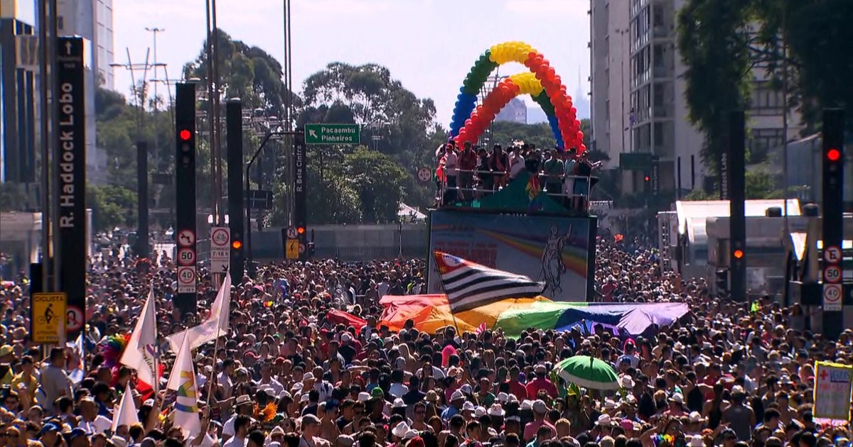 G Parada Gay Promete Trios Valesca Popozuda E Atrizes Estrangeiras Not Cias Em S O Paulo