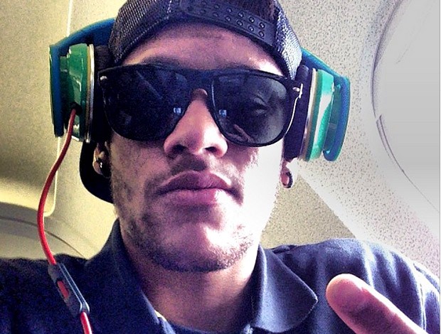 Neymar barcelona embarque (Foto: Reprodução / Instagram)