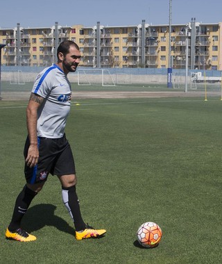 Titular, Danilo pode ser o brasileiro com mais jogos na Taça Libertadores