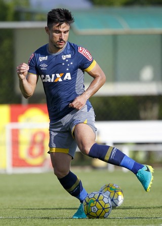 Palmeiras avança em conversas por Willian e ainda não descarta Fabiano