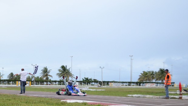 Ricardo Ramos vence quinta etapa do Sergipano de kart (Foto: João Áquila / GLOBOESPORTE.COM)