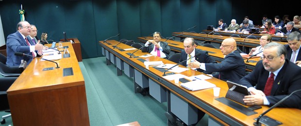 Grupo da reforma política da Câmara durante sessão nesta quinta (Foto: Lúcio Bernardo Jr/Ag.Câmara) Grupo da reforma política da Câmara durante sessão nesta quinta (Foto: Lúcio Bernardo Jr/Ag.Câmara)