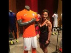 Jade Barbosa posa ao lado de uniforme da Holanda: 'Favorita'