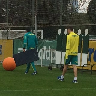 Moisés treino Palmeiras CT (Foto: Rodrigo Faber) Moisés treino Palmeiras CT (Foto: Rodrigo Faber)