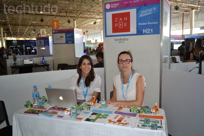 A Zah Pee é de Belo Horizonte e veio para Campus Party divulgar a marca (Foto: TechTudo/Melissa Cruz) A Zah Pee é de Belo Horizonte e veio para Campus Party divulgar a marca (Foto: TechTudo/Melissa Cruz)