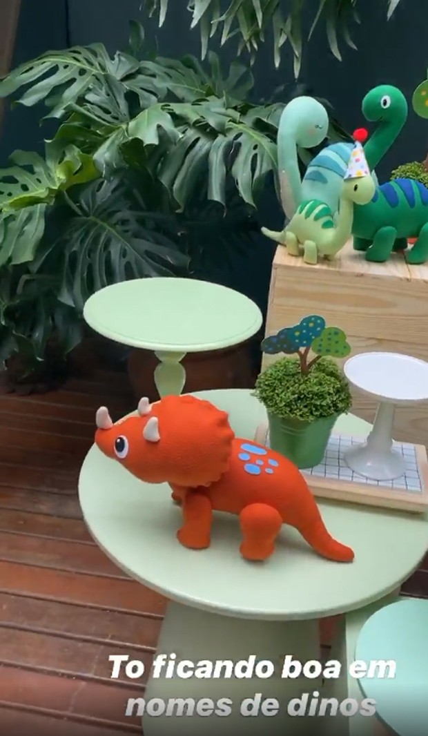 Rafa Brites escolheu o tema dinossauros para festa de Rocco (Foto: Reprodução / Instagram) Rafa Brites escolheu o tema dinossauros para festa de Rocco (Foto: Reprodução / Instagram)