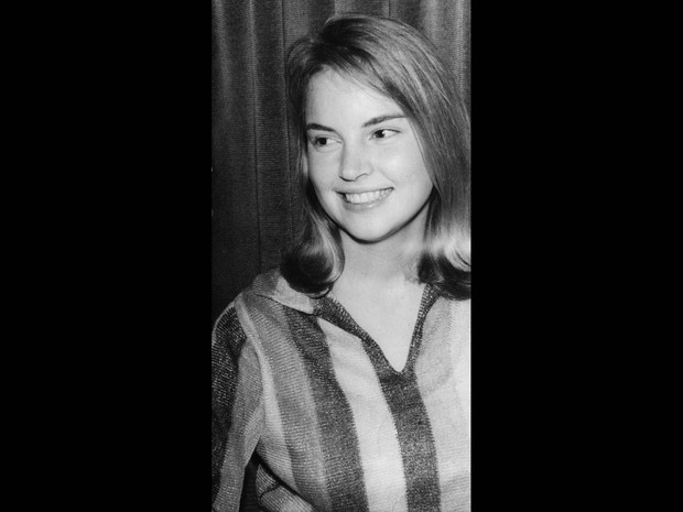 Foto de arquivo feita na década de 1960, sem data específica, mostra a atriz Elke Maravilha na juventude. Nascida da Rússia, Elke veio para o Brasil aos 6 anos de idade (Foto: Estadão Conteúdo/Arquivo)