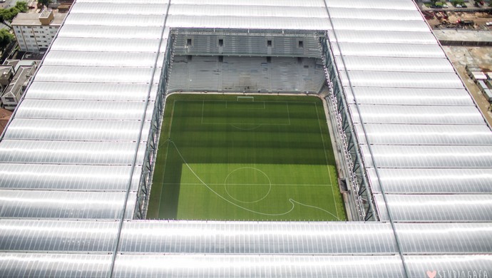 Imagem aérea da Arena da Baixada, do Atlético-PR, em março de 2014 (Foto: Site oficial do Atlético-PR/Alexandre Carnieri/Studio Gaea)