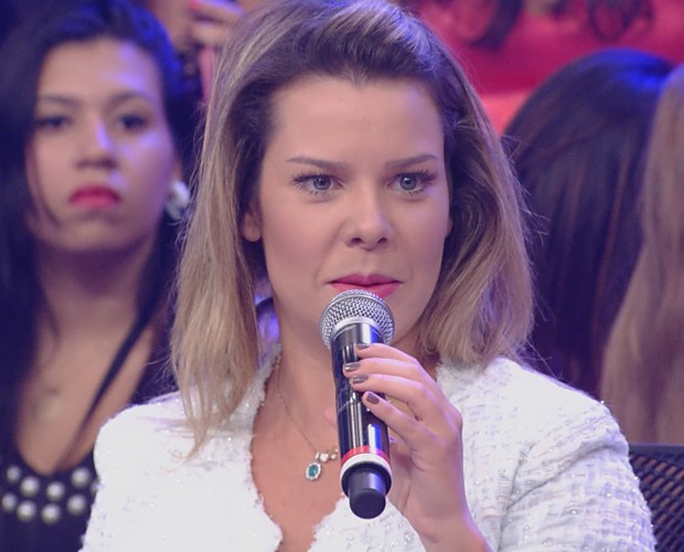 Fernanda Souza fala sobre o casamento no Caldeirão (Foto: TV Globo)