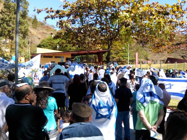 Ato se concentrou em praça do bairro Mangabeiras, em Belo Horizonte (Foto: Daniel de Andrade/Divulgação)